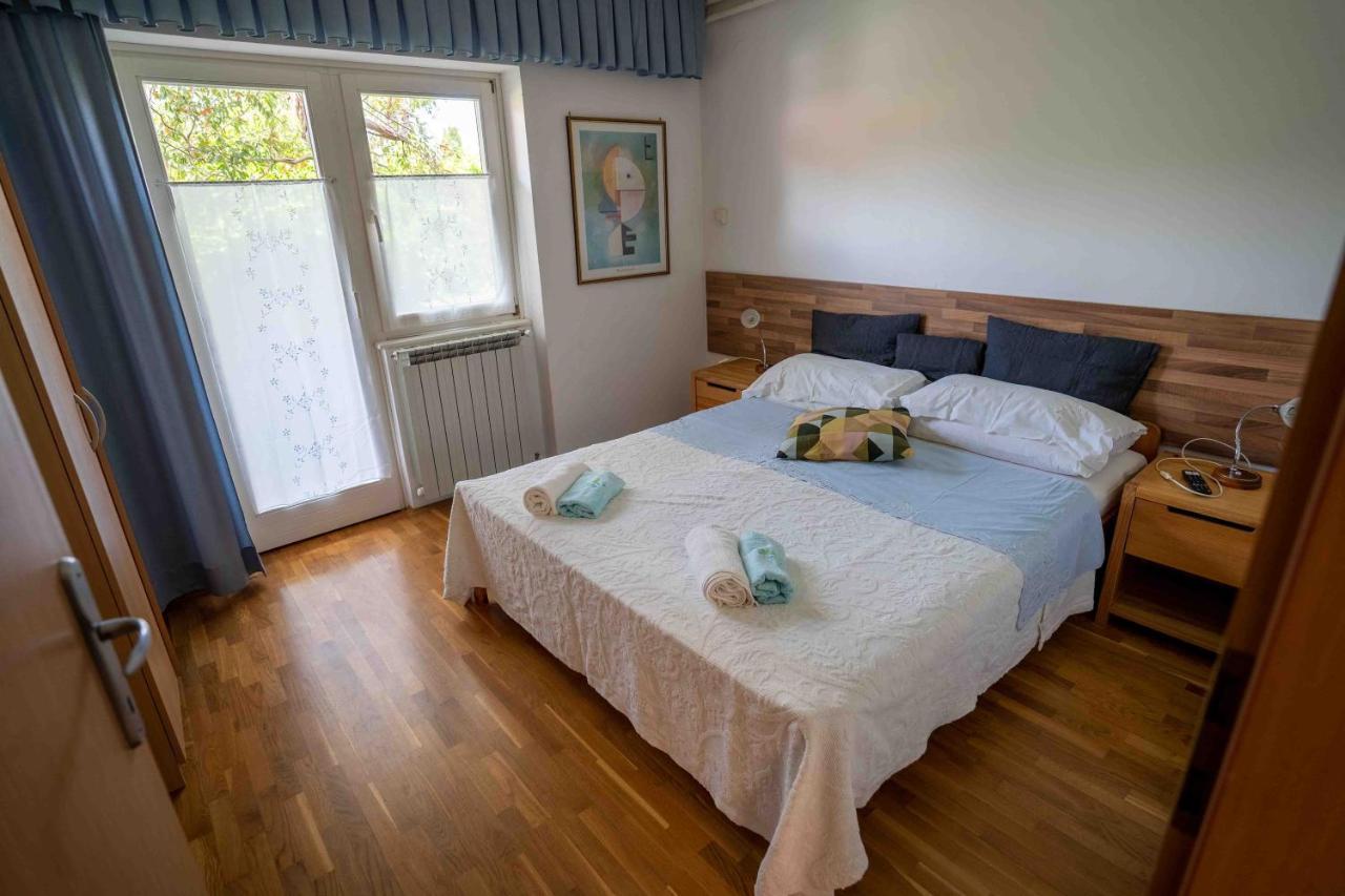 Soraja Apartments Изола Экстерьер фото